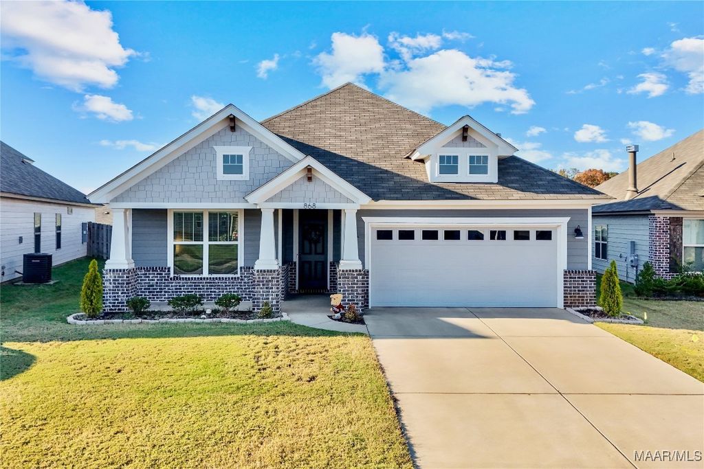 868 Hedgefield Way, Prattville, AL 36066
