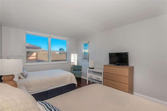 90 Alton Rd 301, Miami Beach, FL 33139