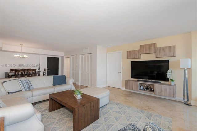 90 Alton Rd 301, Miami Beach, FL 33139