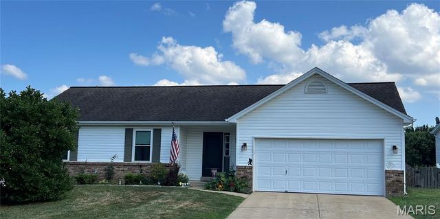 10 Santa Fe Trail Court, St Peters, MO 63376