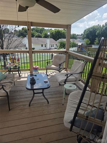 10 Santa Fe Trail Court, St Peters, MO 63376