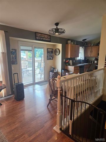 10 Santa Fe Trail Court, St Peters, MO 63376