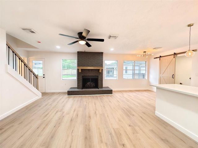 4106 Clovernook Lane, Seabrook, TX 77586