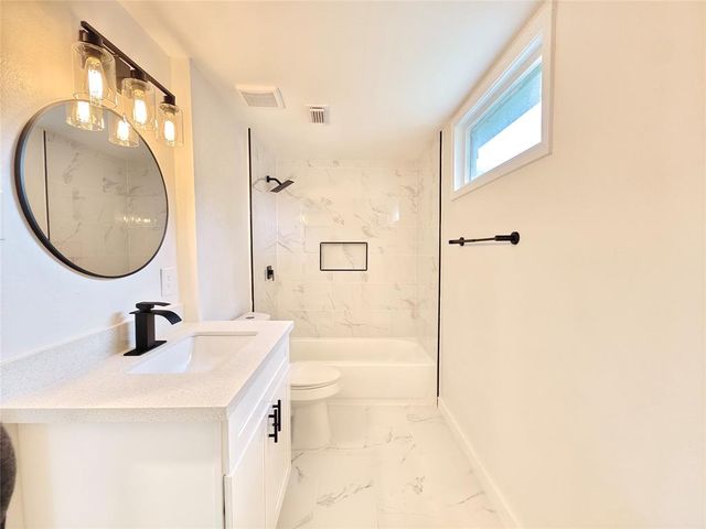 4106 Clovernook Lane, Seabrook, TX 77586