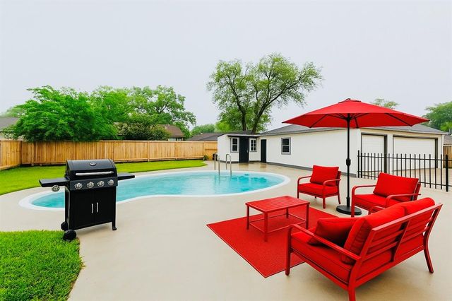 4106 Clovernook Lane, Seabrook, TX 77586