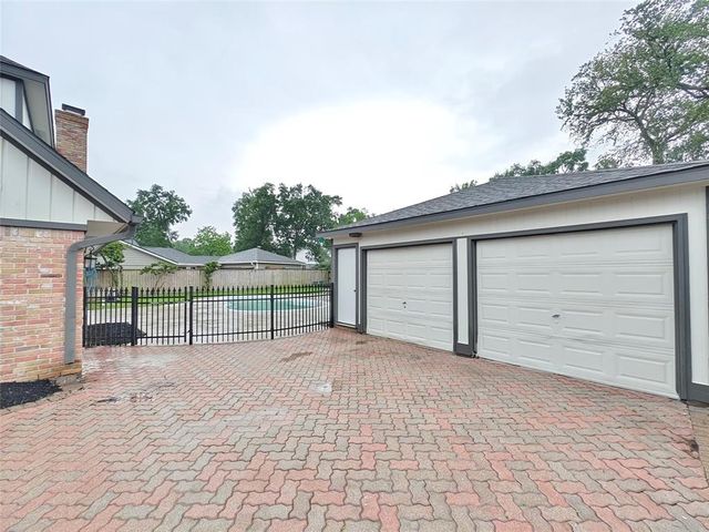 4106 Clovernook Lane, Seabrook, TX 77586
