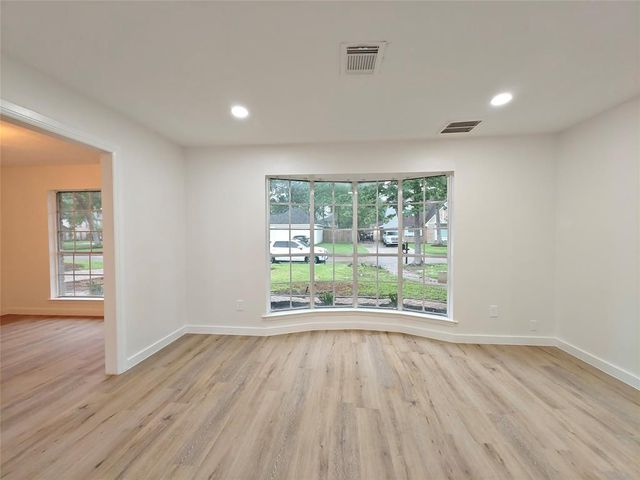 4106 Clovernook Lane, Seabrook, TX 77586