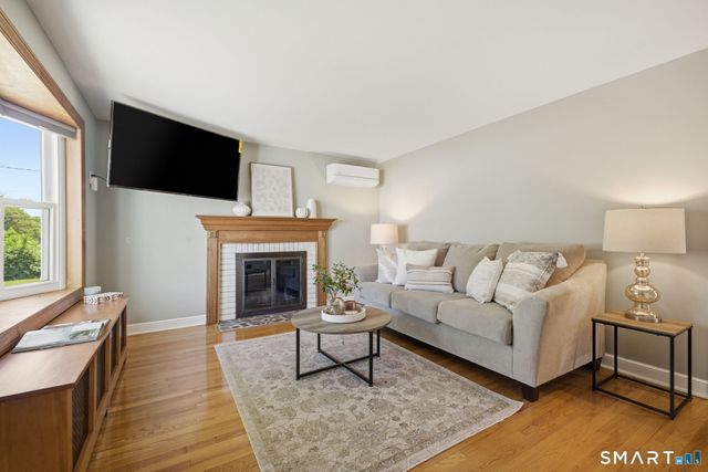 130 Broad Street, Manchester, CT 06042