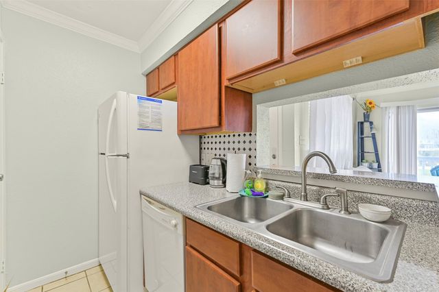 3506 Cove View Boulevard 206, Galveston, TX 77554