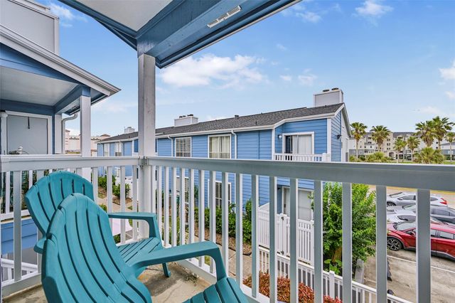3506 Cove View Boulevard 206, Galveston, TX 77554