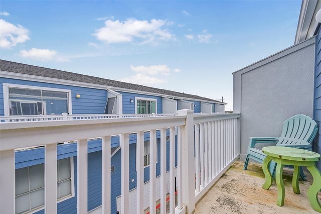 3506 Cove View Boulevard 206, Galveston, TX 77554