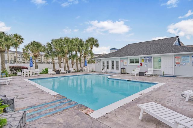3506 Cove View Boulevard 206, Galveston, TX 77554