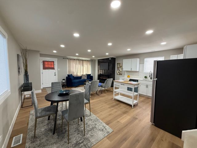 304 W 111th Street, Chicago, IL 60628