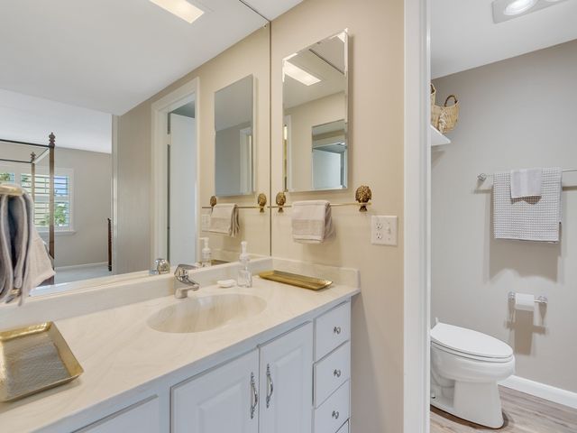 4049 Ocean Drive 204, Vero Beach, FL 32963