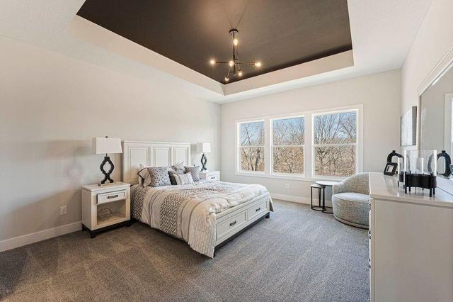 2433 W 177th Street, Overland Park, KS 66085