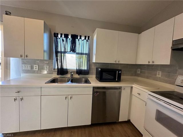 2438 Joe AVE S # 2438, Lehigh Acres, FL 33973