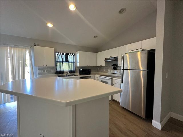 2438 Joe AVE S # 2438, Lehigh Acres, FL 33973