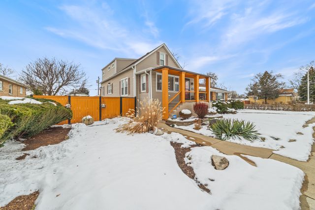 608 Morris Avenue, Bellwood, IL 60104