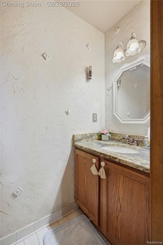 15743 Greenview, Fraser, MI 48026