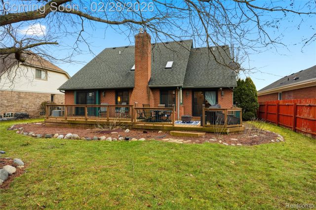 15743 Greenview, Fraser, MI 48026