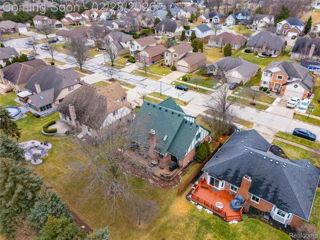 15743 Greenview, Fraser, MI 48026