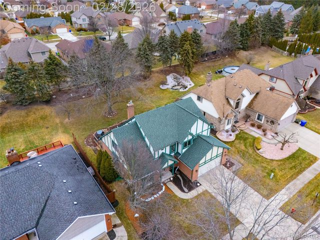 15743 Greenview, Fraser, MI 48026