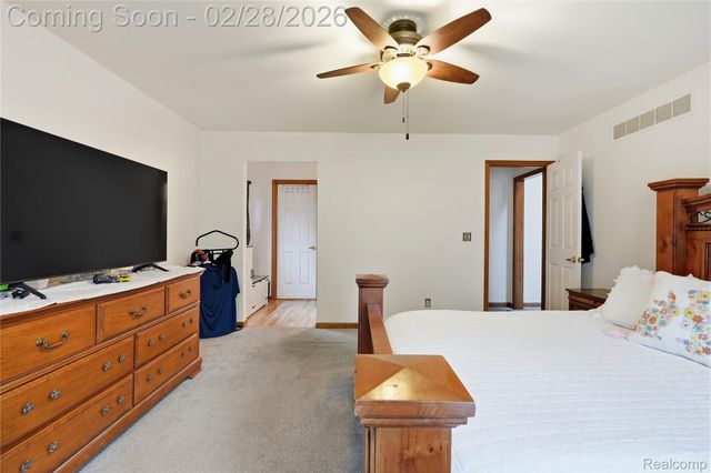 15743 Greenview, Fraser, MI 48026