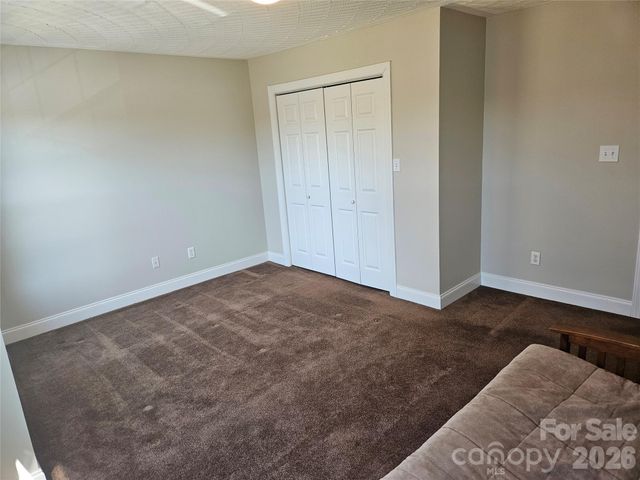 2026 Talbot Lane, Hickory, NC 28602