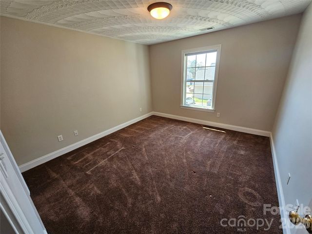 2026 Talbot Lane, Hickory, NC 28602