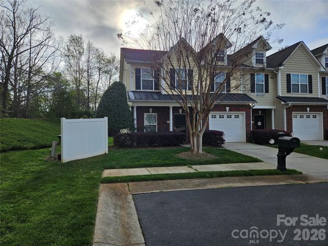 2026 Talbot Lane, Hickory, NC 28602