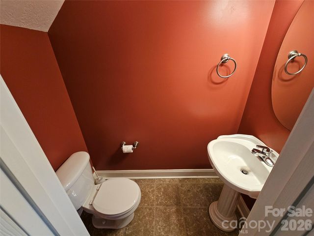 2026 Talbot Lane, Hickory, NC 28602