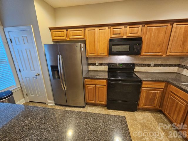 2026 Talbot Lane, Hickory, NC 28602