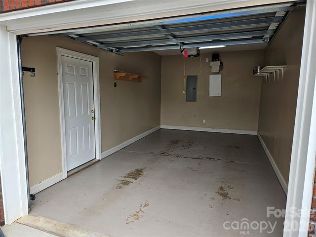 2026 Talbot Lane, Hickory, NC 28602