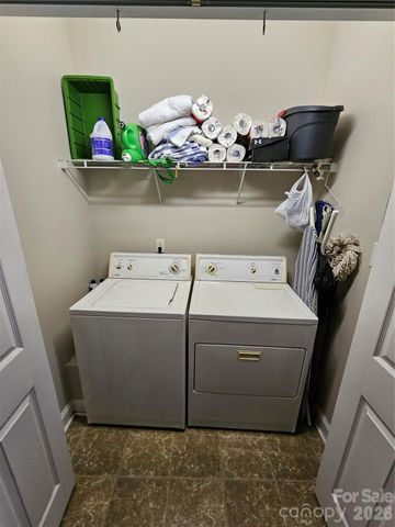 2026 Talbot Lane, Hickory, NC 28602