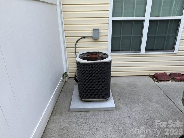 2026 Talbot Lane, Hickory, NC 28602