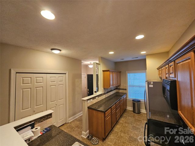 2026 Talbot Lane, Hickory, NC 28602