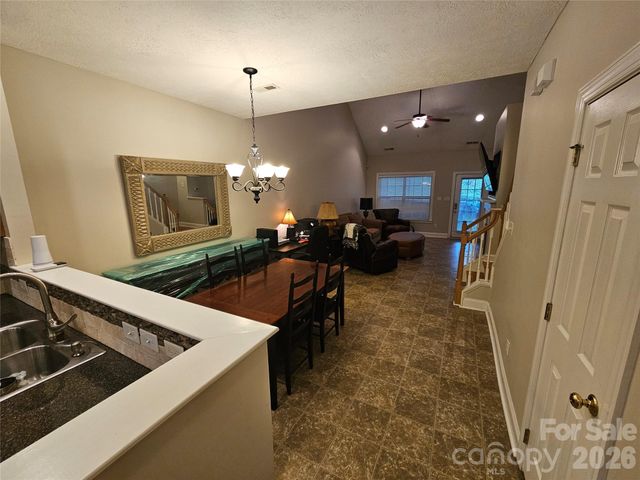 2026 Talbot Lane, Hickory, NC 28602