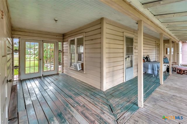 10610 State Highway 185, Victoria, TX 77905