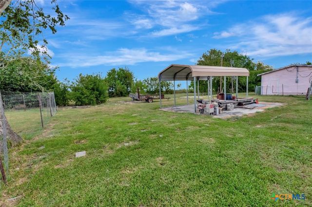 10610 State Highway 185, Victoria, TX 77905
