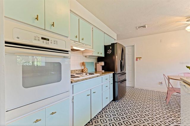 1282 PALM STREET, Clearwater, FL 33755