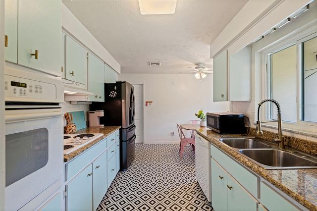 1282 PALM STREET, Clearwater, FL 33755