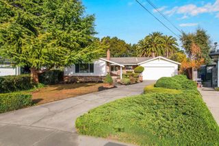 20255 Yeandle Ave, Castro Valley, CA 94546