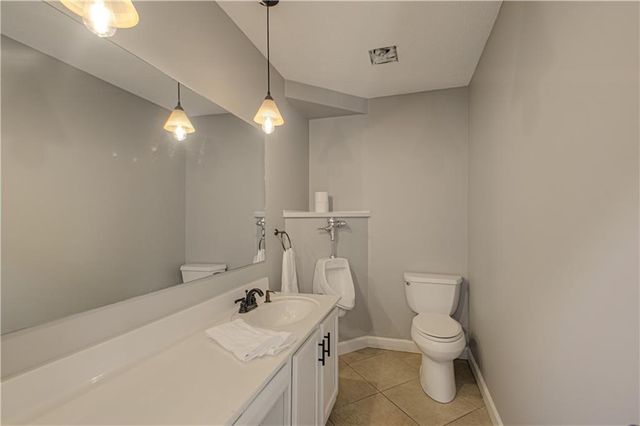 11101 NW 55th Street, Kansas City, MO 64152