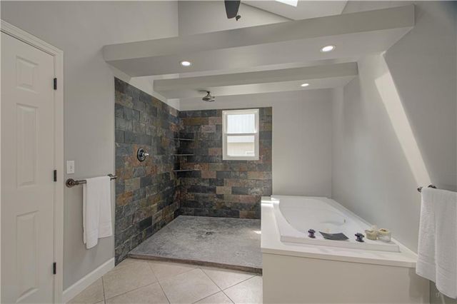 11101 NW 55th Street, Kansas City, MO 64152