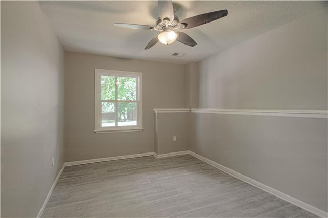 11101 NW 55th Street, Kansas City, MO 64152