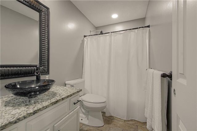 11101 NW 55th Street, Kansas City, MO 64152