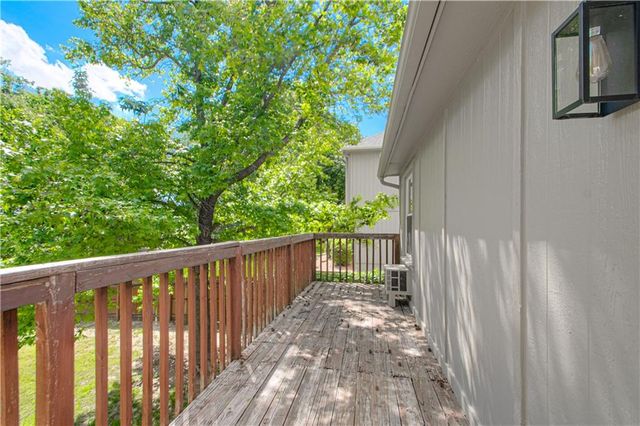 11101 NW 55th Street, Kansas City, MO 64152