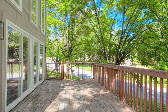 11101 NW 55th Street, Kansas City, MO 64152