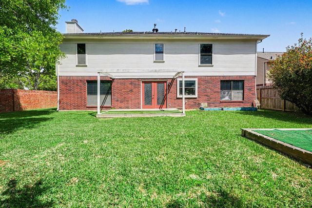 2101 Shadow Bay Circle, League City, TX 77573