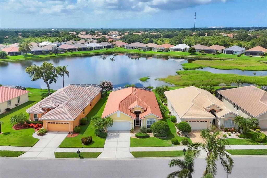 Image 2 of property listing at 1620 SAN SILVESTRO DRIVE, Venice, FL 34285